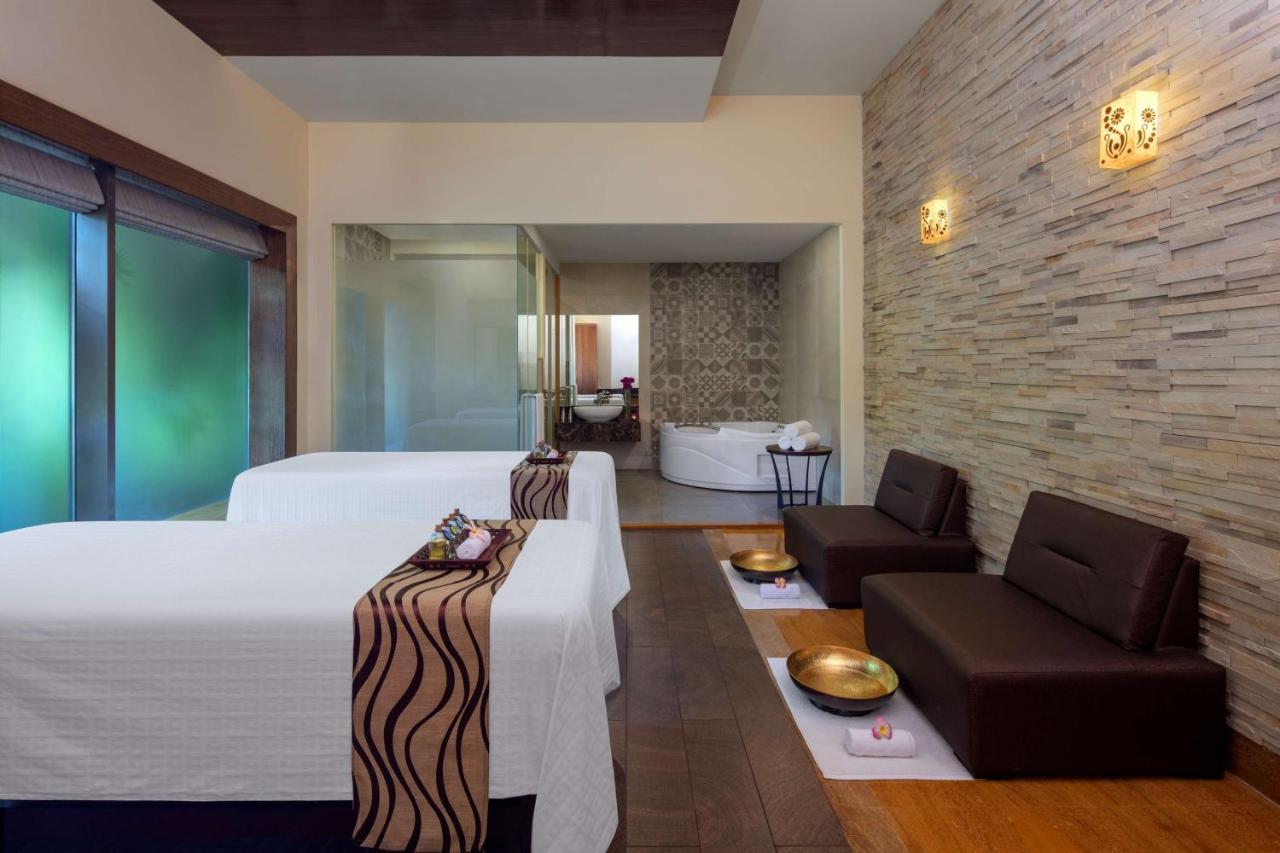Radisson Blu Plaza Hotel Mysore Exteriör bild The spa at the Westin